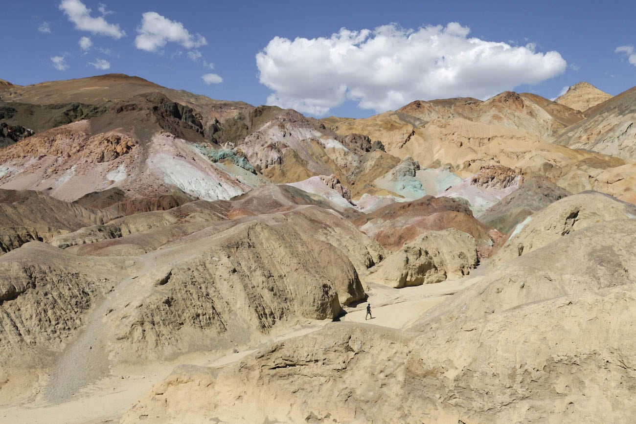 艺术家的调色板//通过这个为期3天的死亡谷行程，体验死亡谷国家公园的最佳景点，如沙丘和盐滩。