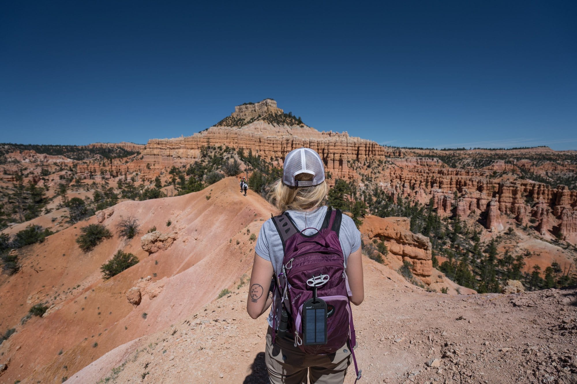 Fairyland Loop // Explore Utah National Parks in this 9-day road trip itinerary with the best hikes, activities & camping in Zion, Bryce, Capitol Reef, Arches & Canyonlands.