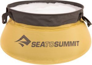 Sea to Summit Dish bucket // camp cooking kitchen essential for cleanup