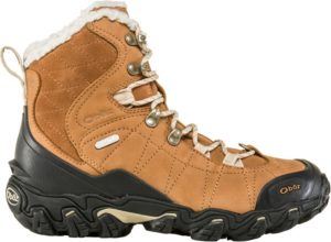 Oboz Bridger 7“绝缘防水靴//对寒冷天气的徒步旅行感兴趣?了解基本层，壳，和其他冬季徒步旅行的服装与我们的冬季户外服装指南。