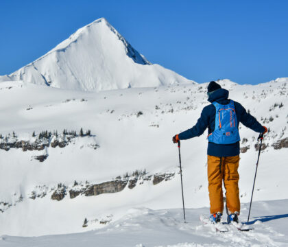 在冬季滑雪和徒步旅行等活动中，寻找适合男女的最佳电热手套，以保持双手温暖。